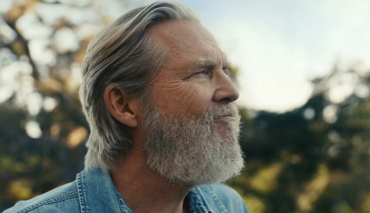 Jeff Bridges has shared his personal struggles in an AstraZeneca ad that aims to raise awareness surrounding immunocompromised people.