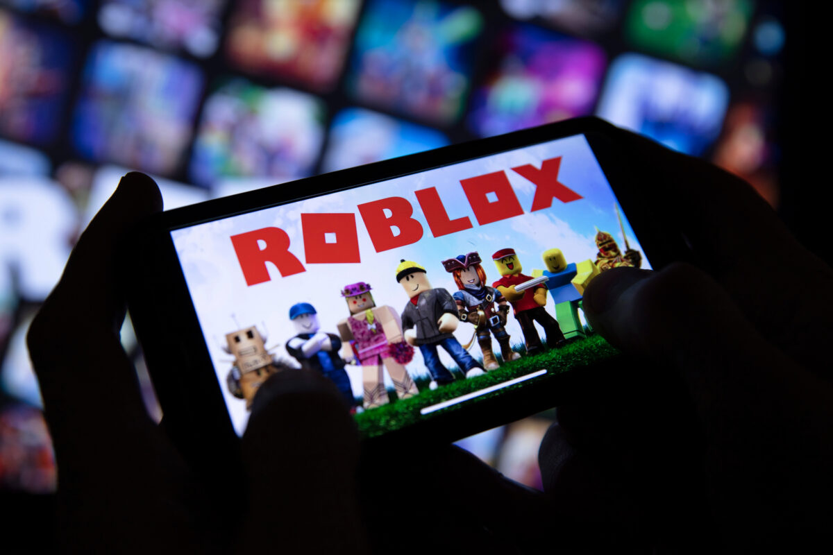 A Class Action Lawsuit Accuses Roblox Corporation of Facilitating Illegal  Gambling